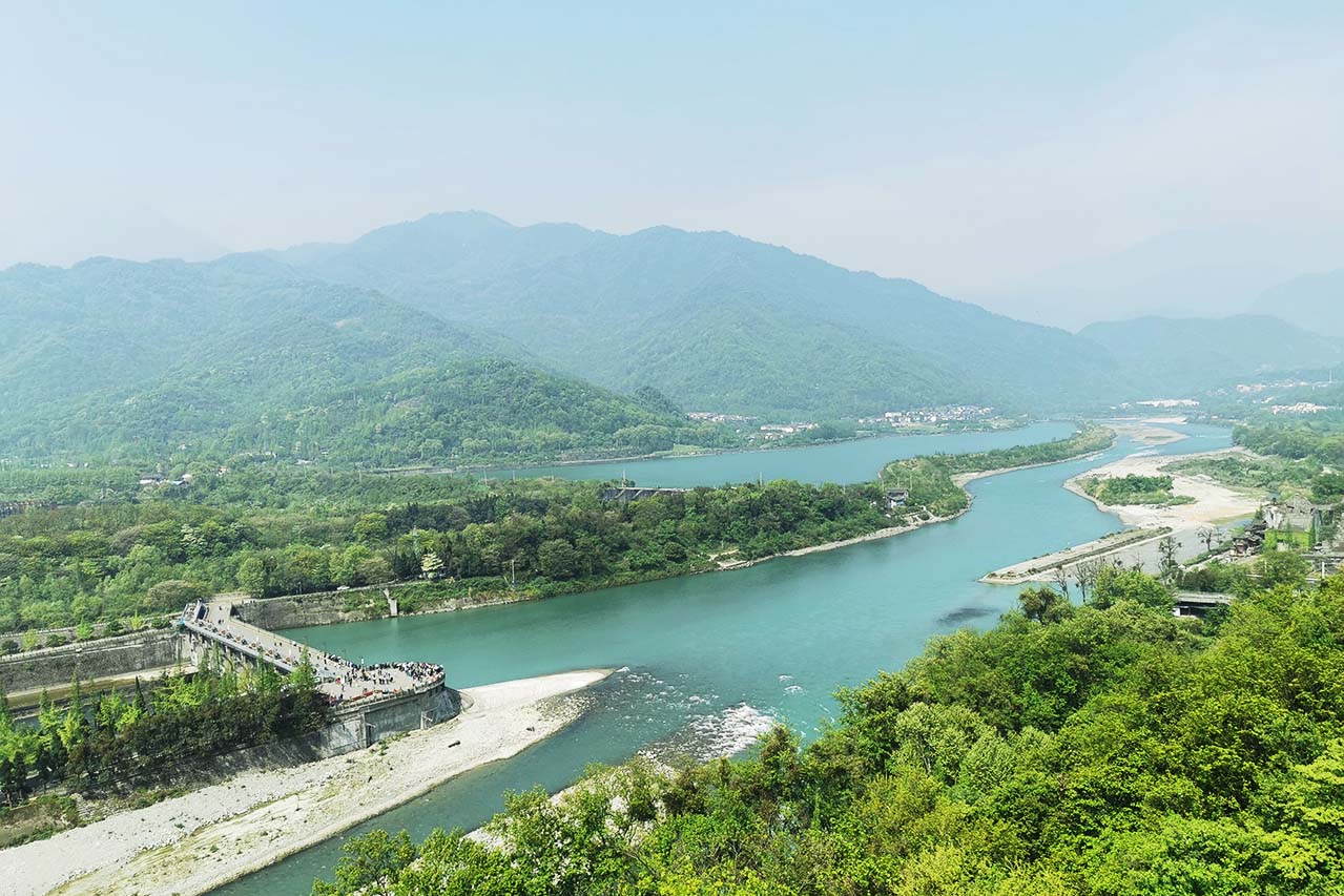 Dujiangyan Travel Guide and Tours
