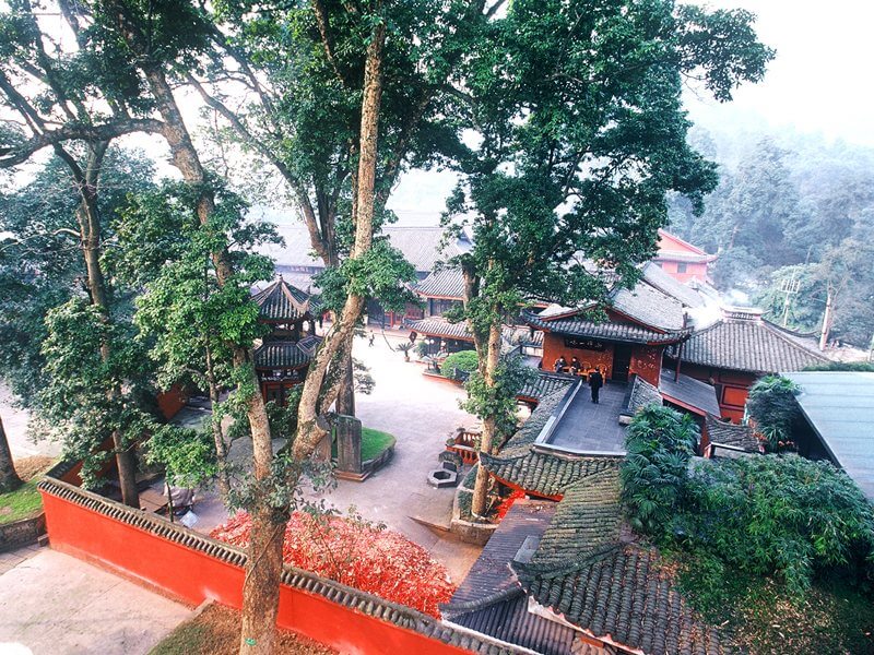 Baoguo Temple (Bao Guo Si)