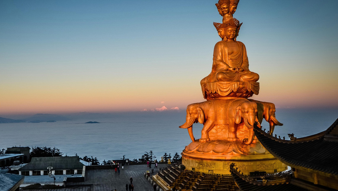 Mount Emei Travel and Tours