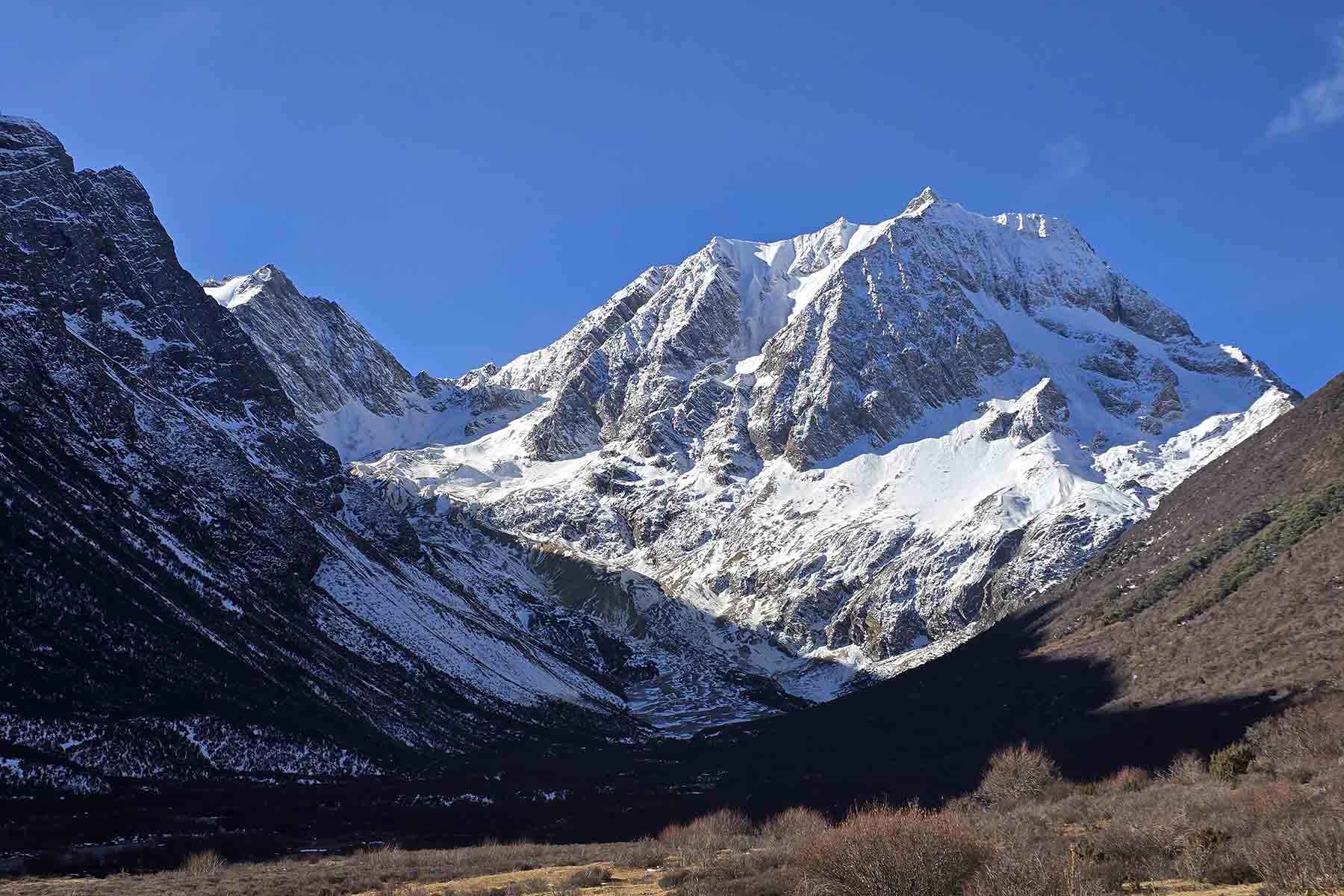 Chola Mountains