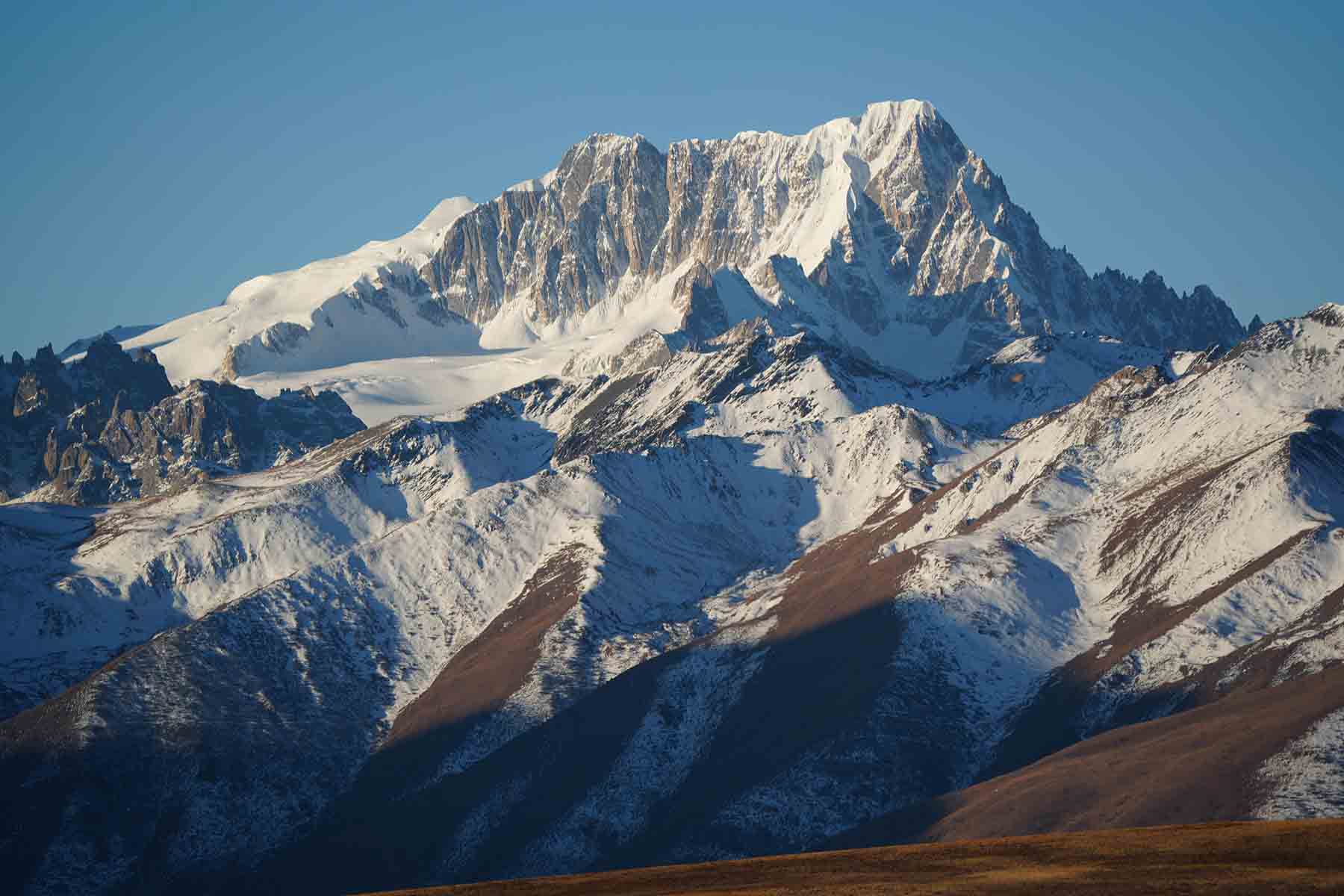 Chola Mountains