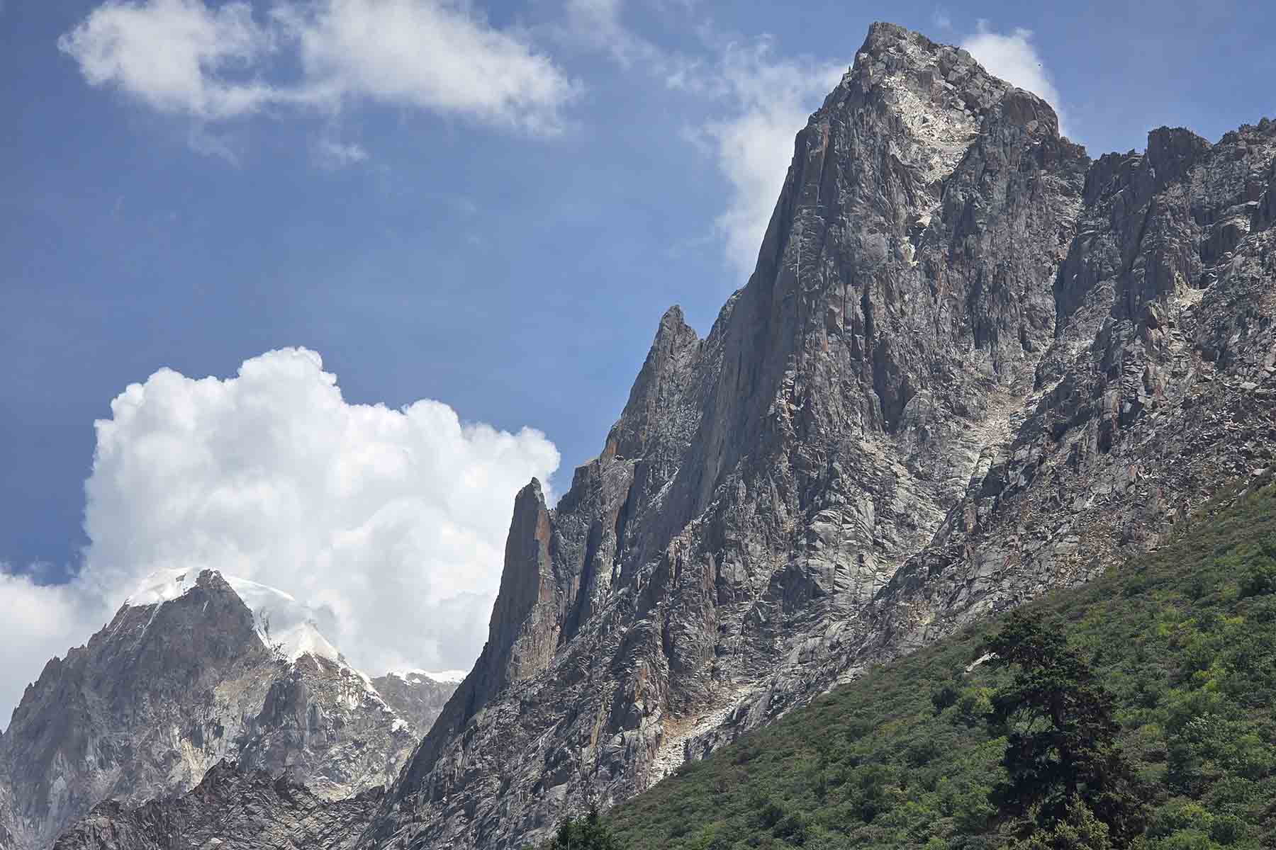 Dopu Valley