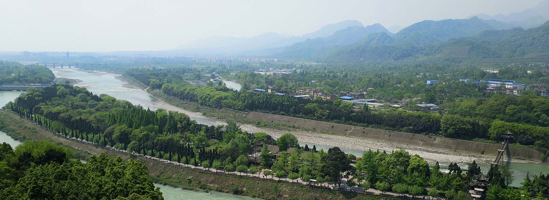 Dujiangyan Travel Guide