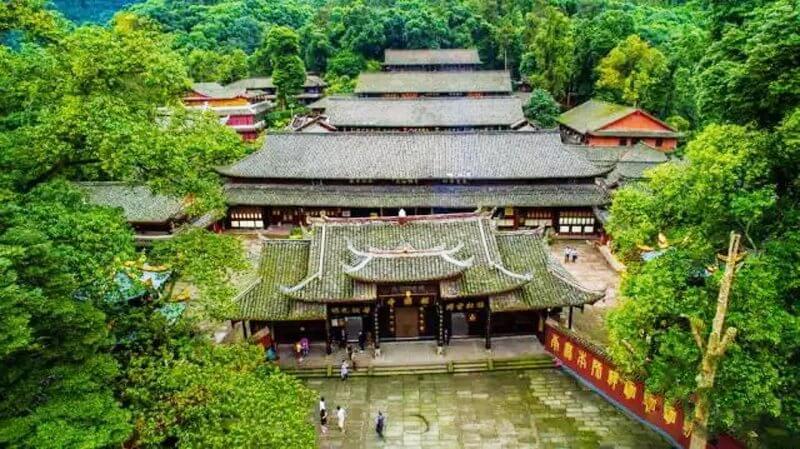 Baoguo Temple (Bao Guo Si)