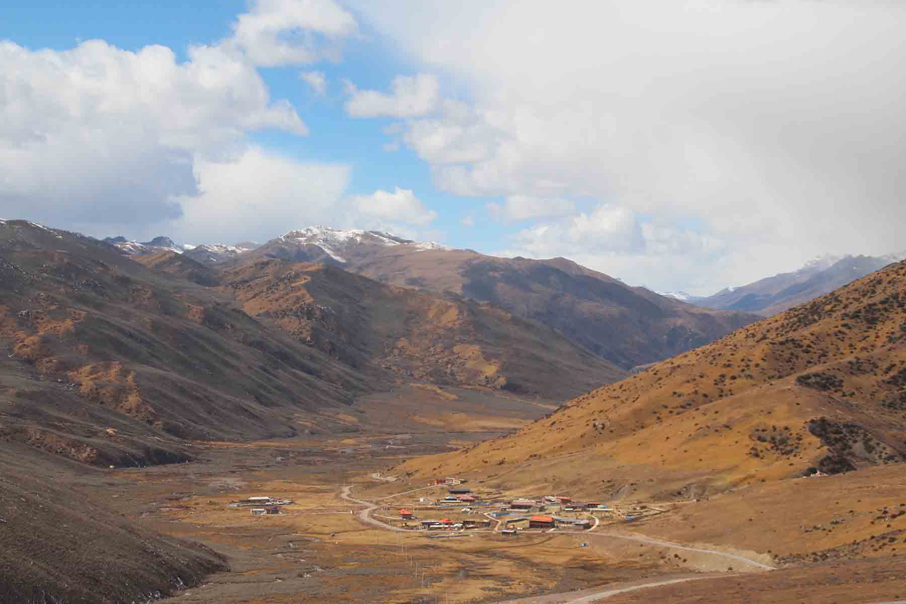 Xinlong Red Mountain