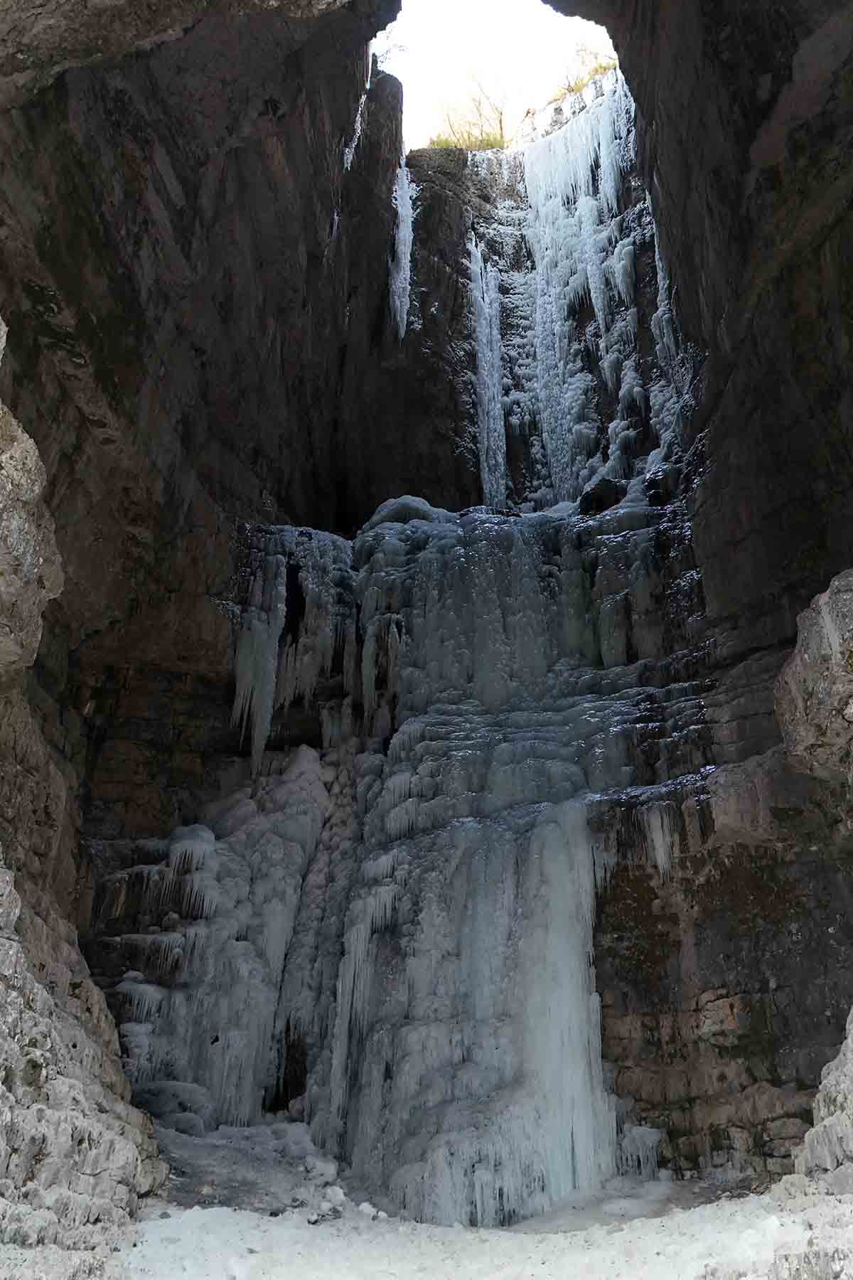 Sichuan Ice Climb