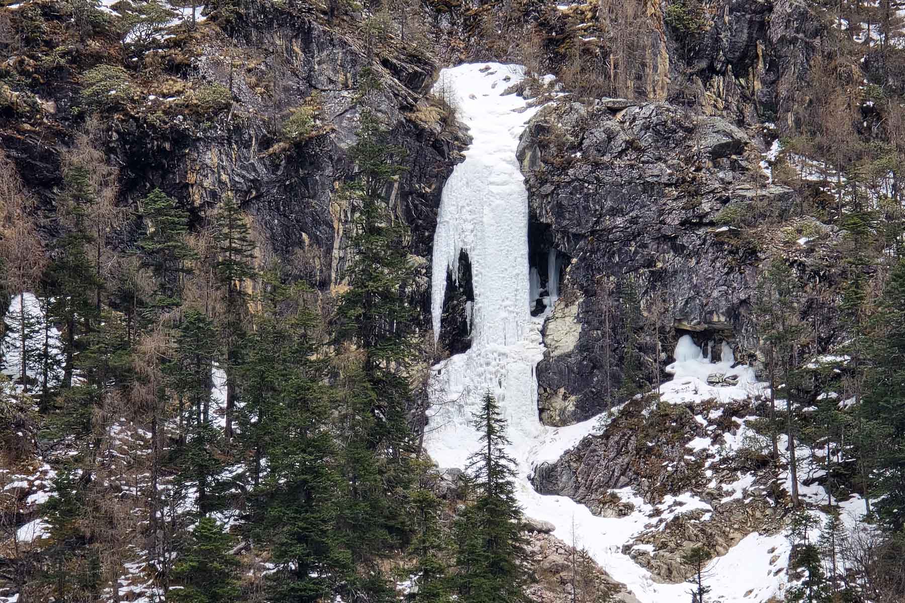 Sichuan Ice Climbing