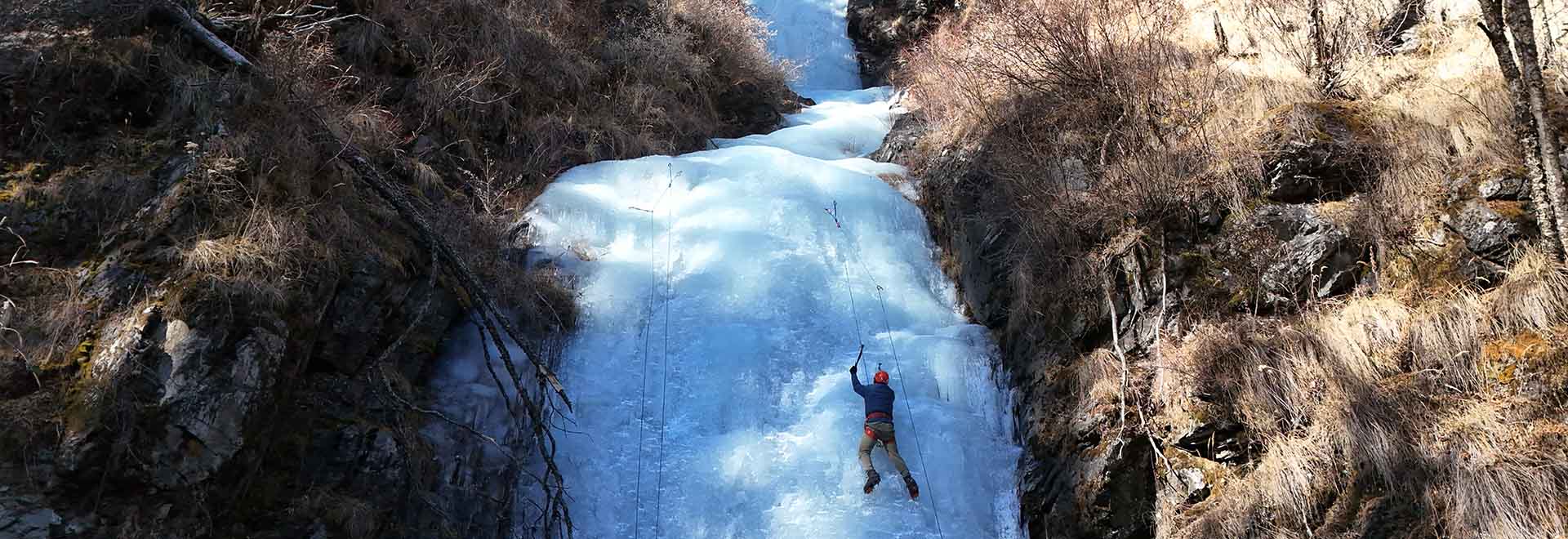 Shuangqiao Ice Climbing