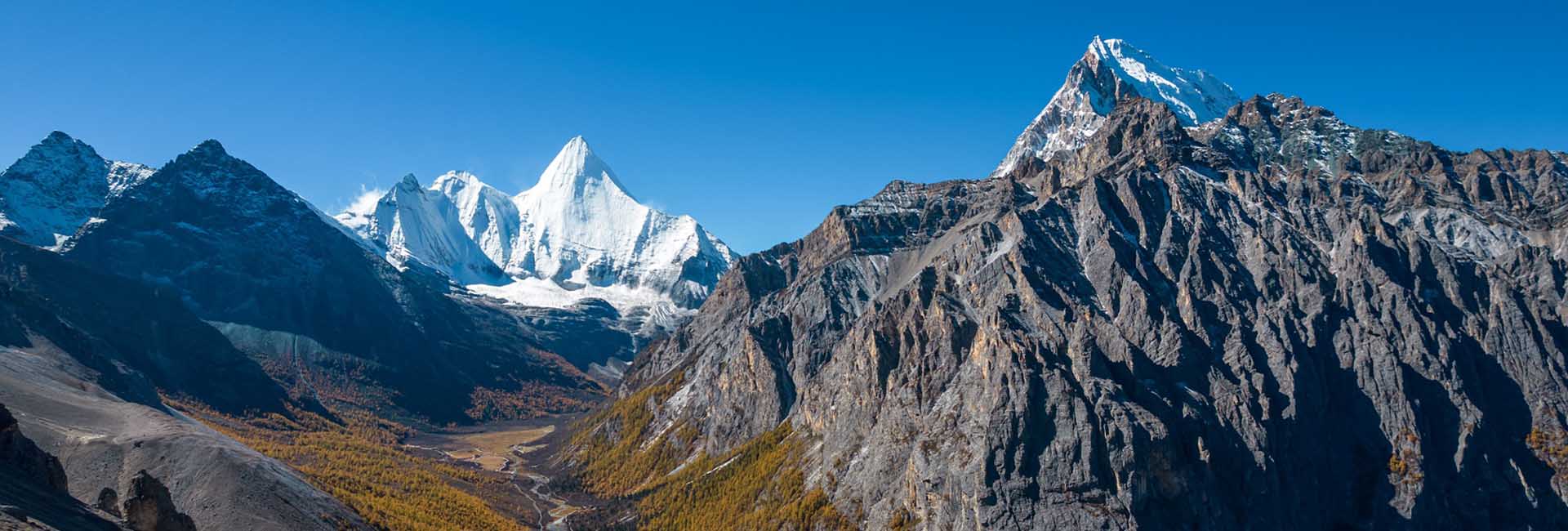 Daocheng Yading Hiking Tour